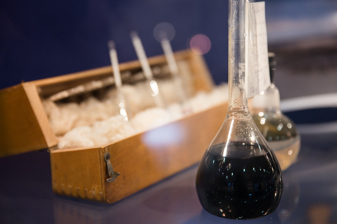 Team überquert den gefährlichen Säuresee