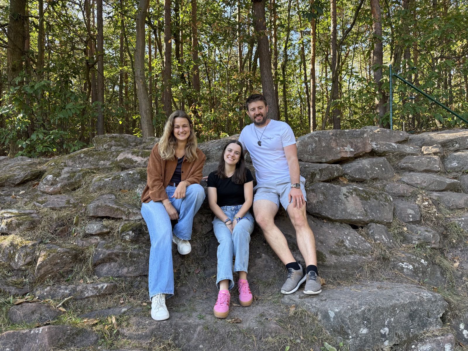 Vera, Pauline und Dominik – das Team von Freizeitenguru